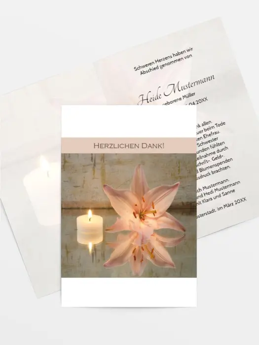 Trauerdanksagung Kerze und Blumen hoch Trauerdanksagung Kerze und Blumen hoch