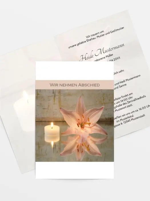 Trauerkarte Kerze und Blumen hoch Trauerkarte Kerze und Blumen hoch